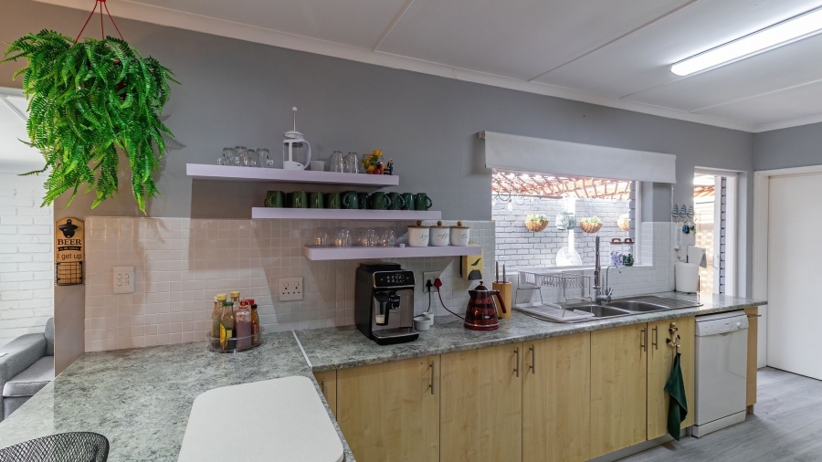2 Bedroom Property for Sale in Gonubie North Eastern Cape